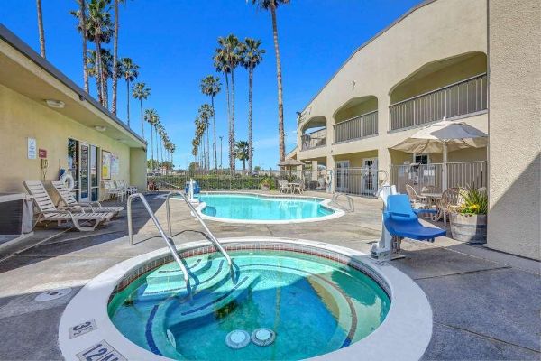 MOTEL 6 LODI CA (Lodi)